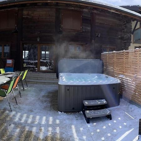 La Grange A Coco Avec Jacuzzi Villa บูร์ก-แซ็งต์-ปิแอร์ ภายนอก รูปภาพ