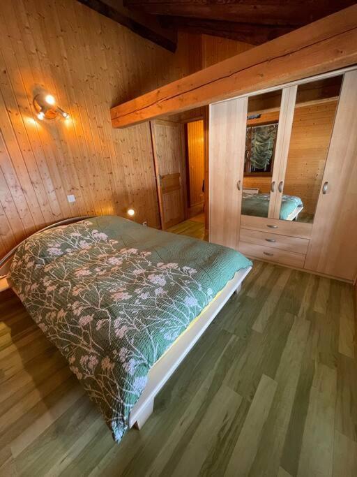 La Grange A Coco Avec Jacuzzi Villa บูร์ก-แซ็งต์-ปิแอร์ ภายนอก รูปภาพ
